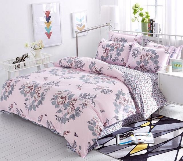 Elegant Floral Bedding Set